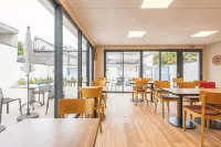 Logis Hotel au Tambour Hotels in Reims