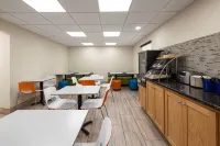 Days Inn by Wyndham Murphy Hotels in Shoal Creek