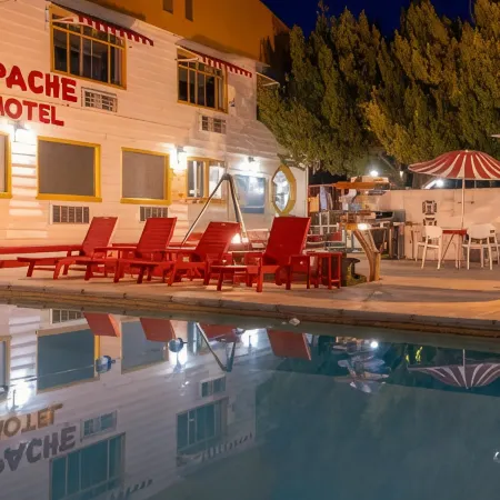 Apache Motel