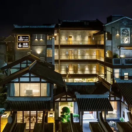 Yunmanman High-End Vacation Apartment (Jingxi Small Town Story)