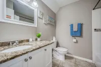 Centrally Located 3BR 2BA - !