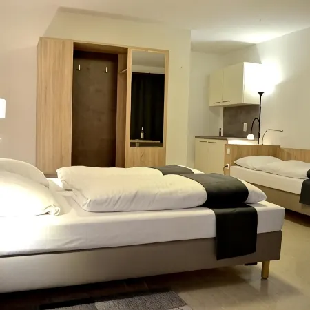 Hana Aparthotel