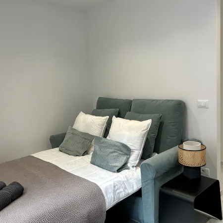 Studio Musso 1, Casino Square, Monaco, quiet apt
