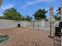 Cozy Miami Apt - TOP RATED! ! ! Hotels in Golden Glades