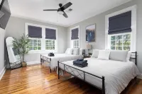 Midtown Brick Cottage 3BR, 2BA • 15 Mins to Ft Moore