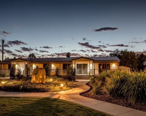 The Rocks Motel Hotels in Charleville