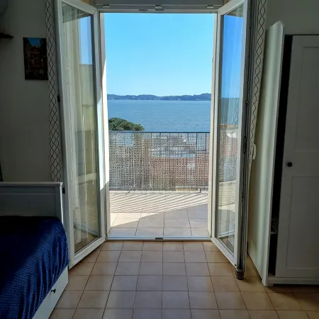 Studio Sainte Maxime 4 Sleeps Air-Conditioned
