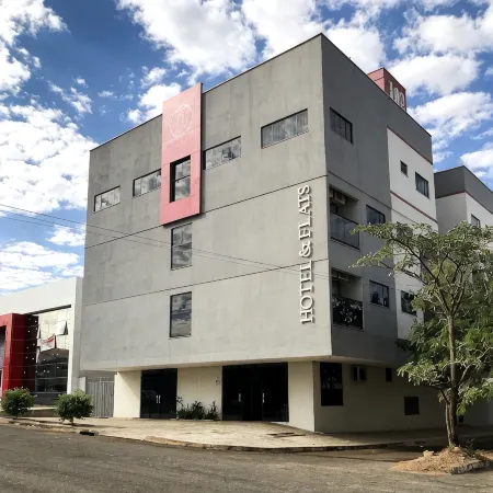 103 Hotel & Flats