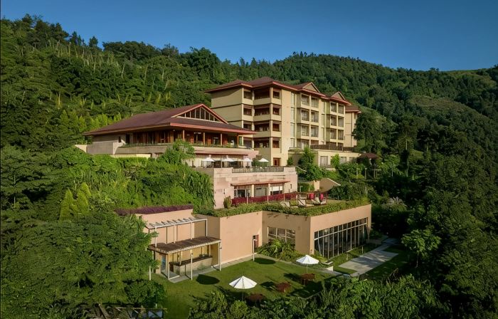 Taj Chia Kutir Resort & Spa Darjeeling