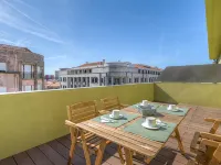 Spot Family Apartments Отели рядом с достопримечательностью «Санто-Ильдефонсо»