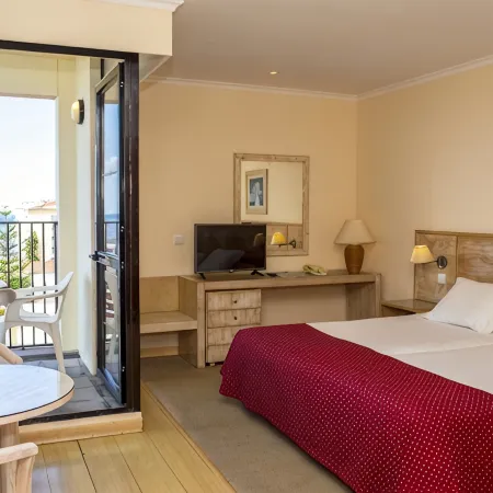 Dorisol Buganvília Studio Hotel