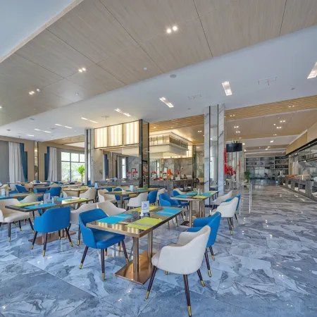 Zhejiang Haishi Huanglong Hotel
