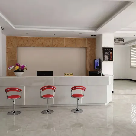 Longnan Chunhui Business Hotel