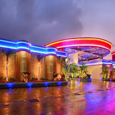 Le Chateau Motel Отели рядом с достопримечательностью «Станция Jiji»