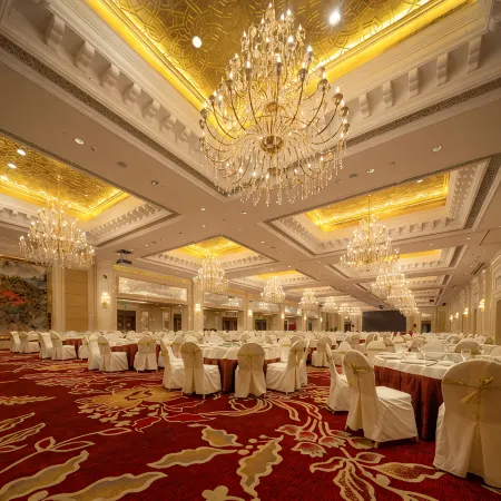 Xianhua Sandalwood International Hotel