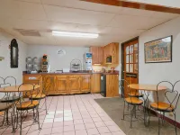Super 8 by Wyndham Harrison AR Hotels in Harrison