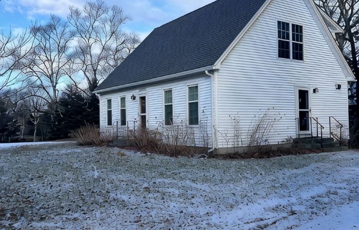 Welcome to Owl House - Your Coastal Retreat in East Boothbay!