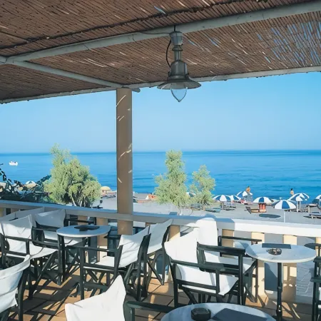 Kamari Beach Hotel