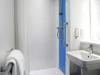Travelodge Cardiff Central