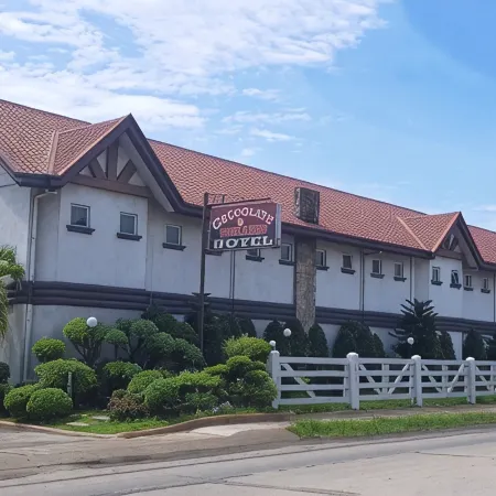 Chocolate and Berries Hotel