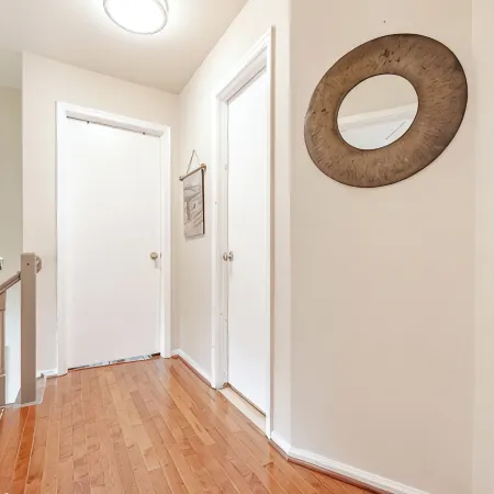 Private Downtown Herndon Escape - Full Amenities
