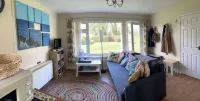 2 bedroom chalet 5 minutes walk to shops, pubs and a large dog-friendly beach,