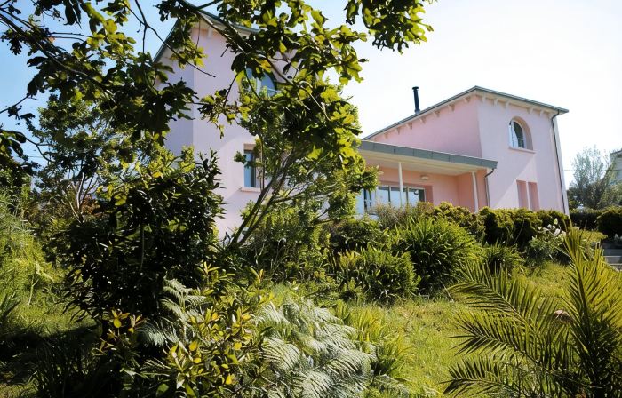 Villa la Vigie: a century of vacations. Proximity, calm and sea view.