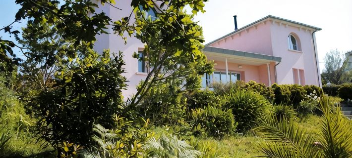 Villa la Vigie: a century of vacations. Proximity, calm and sea view. Hotels in Crozon