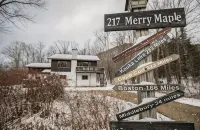 Merry Maple Getaway