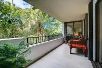 Key Biscayne Luxury Retreat - Fully Remoleded 3 Bedroom 2,000 SF Residence