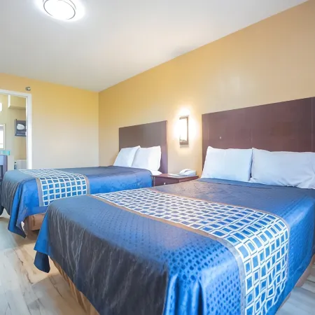 The Crossroads Hotel and Suites Irving