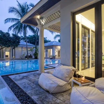 The Anda Mani Khaolak Beachfront Villas Отели рядом с достопримечательностью «Водопад Ton Chong Fa»