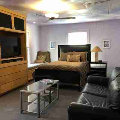 Central Austin/Clarksville Gem Perfect for Sxsw - Great Location, Spacious 4Br! Rooms