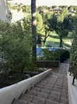Spacious duplex, beautiful view of the golf course and sea. 120 m2. 5 mn from the beach - Apartments