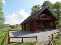 Pine Lodge Cosy Cabin With 2 Bedrooms. Open all year. 15 miles from Fort William Hotéis em Roybridge