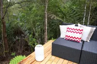 Fantail Bush Chalet, bush and golf on your doorstep! - Chalets