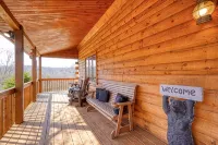Water's Edge Cozy 2-bedroom cabin. Wooded setting, WiFi, Pond & Hot Tub - 3-Star