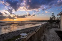 10M From the Ocean! Upper Suite with Amazing Views - Highest Tides in the World - Wi-Fi
