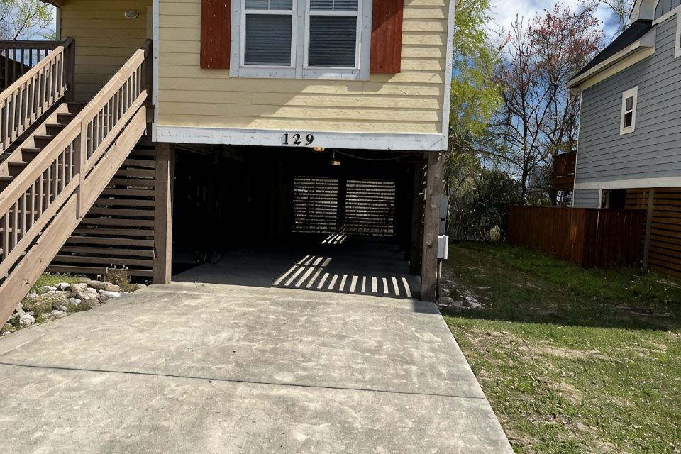 Photo 3 of 6
