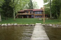 Beautiful Craftsman Style Lake Home