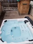 Apartment with Hot Tub and Sauna Near UM/Downtown