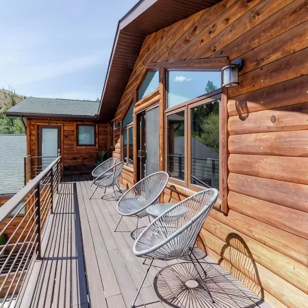 Modern Luxury Retreat - 2 Br/1BA - Minutes from Downtown