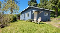 Panoramic View 2br on Hill in Uptown Oakridge - Wifi