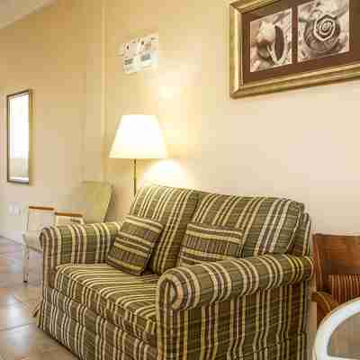 The Hamlet Suites - Bright and spacious Studio Apartment 1 Others