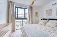 2-Level Retreat + Jacuzzi | Free Airport Transfer