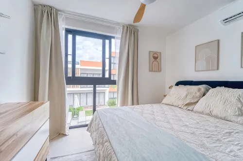 2-Level Retreat + Jacuzzi | Free Airport Transfer