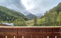 Sonnenhotel Soldanella Sonneck - Mountain view