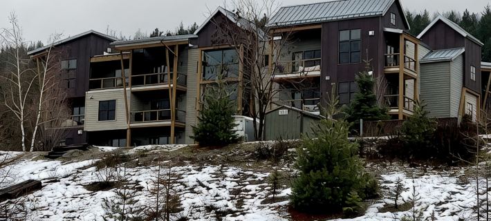 Get Steep and Deep into fun close to bike trails and Silver Mountain Resort! Hotels in Kellogg