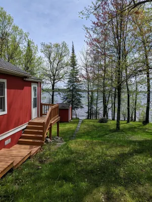 Swan Lake Getaway