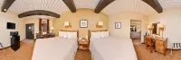 Thunderbird Lodge
